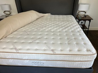 King Size Saatva Luxury Mattress - Barely Used $1845 Retail