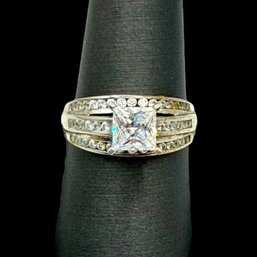 (A28) Sterling Silver Faceted Clear Stones Ring, Size 9