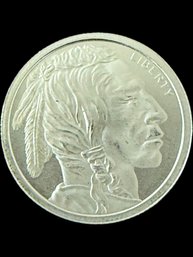 Beautiful 1/10th Troy Ounce .999 Fine Silver Round