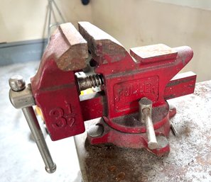 Fuller Bench Vise
