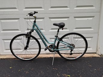 Trek 7100 Ladies 21 Speed Bicycle 34cm 13.5'