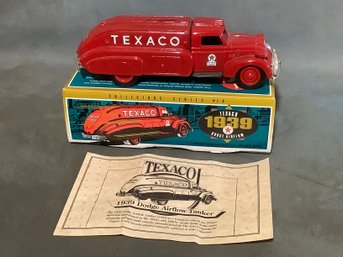 Texaco 1939 Dodge Airflow Tanker Model Car