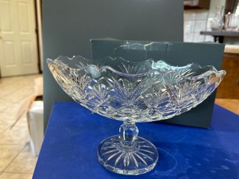 Irish Treasure 10 1/2' Diamond Cut Footed Bowl