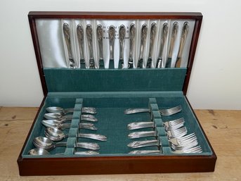 Vintage Holmes & Edwards Inlaid Silverplate Flatware Set In Wooden Chest, Service For 12