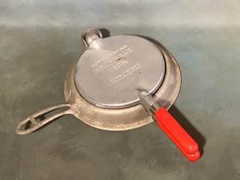 Scandinavian Krumkake Iron