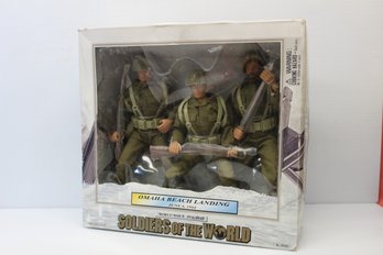 Vintage Soldiers Of The World G. I. Joe Omaha Beach Landing Lot Of Three 12' Action Figures - New Old Stock