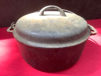 Vintage Cast Iron Dutch Oven