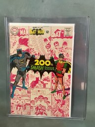 Batman 200th Smash Issue Comic Book