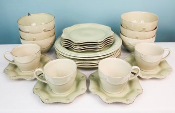 Large Lot Of Berry And Thread Pattern Green Juliska Tableware