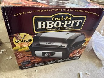 Crockpot BBQ Pit Countertop Slow Roaster - New In Box