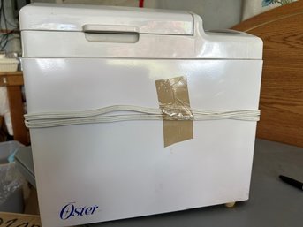 Sunbeam - Oster Co.  Automatic Bread Maker - Model 5811