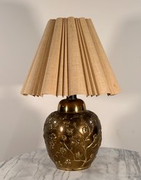 Vintage Chinese / Chinoiserie Brass Embossed Table Lamp