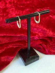 10k Gold Hoop Earrings .42g #15