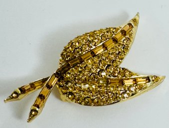 SIGNED PELL GOLD TONE GOLD RHINESTONE LEAF BROOCH