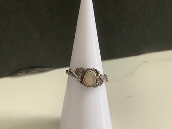 Mother Of Pearl Sterling Silver Flower Leaf Ring #33