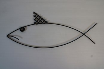 Vintage Mid Century Modern Metal Wire Fish Sculpture