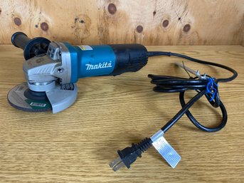 Makiti Corded Angle Grinder
