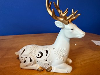 Lenox Lighted Ivory & Gold Sitting Reindeer With Box