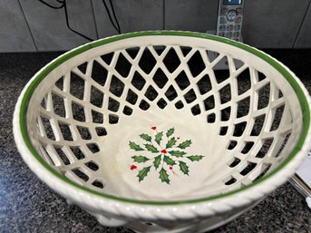 Lenox Holiday Lattice Fruit/bread Bowl