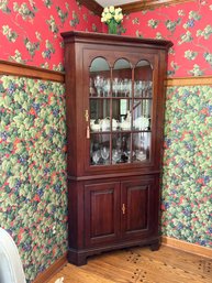 Beautiful Vintage Statton Trutype Americana Solid Cherry Corner Cabinet
