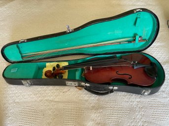 Student Violin With Case - Needs Repair