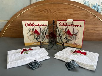 Setof 8 Holiday Cardinal 7' Handpainted Glass Plates And 2 Cardinal Kitchen Towels