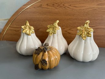 Set Of 3 Ceramic Gourds And A Pumpkin