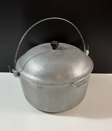 Beautiful Vintage Hammered Club Aluminum Dutch Oven With Lid