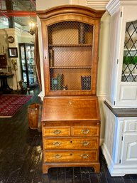 Vintage Henredon Folio Chippendale Style  Walnut Secretary Desk & Hutch