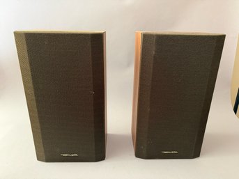 Pair Of Realistic 40-4036a Speakers
