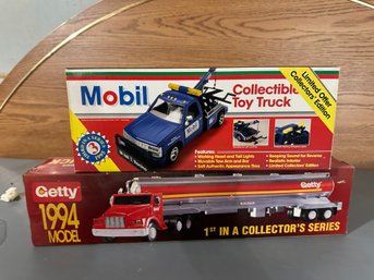 Mobil Tow Truck 1995 - Getty 1994 Truck Wtih Horn & Lights