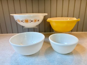Vintage PYREX & Anchor Hocking Fire King Bowls Including Town & Country Cinderella Pattern