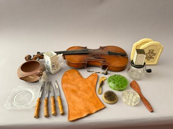 Lot Of Miscellaneous Small Items