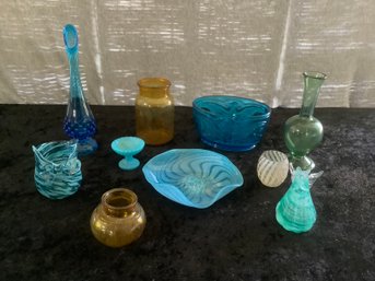 Mixed Art Glass Lot