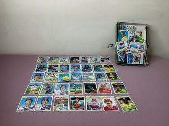 Mixed Baseball Card Lot