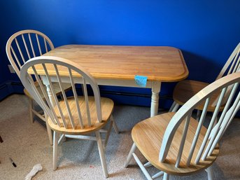 Dining Table And 4 Chairs  Very Good Condition