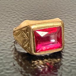 Vintage 10K Gold Synthetic Ruby Ring ~ Size 8 ~