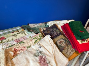 Table Runners Placemats- Towels-- Wallhangings- 4 Panels Grape Curtains