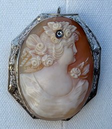 Elegant Vintage 14K Gold Carved Shell Cameo Brooch/Pendant With Diamond Accent
