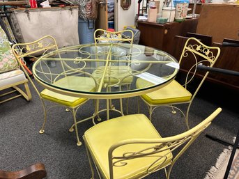 Rare Vintage Yellow Round Patio Table With Glass Top And 4 Chairs With Yellow Cushions