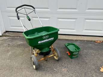 Scotts Edgeguard Spreader And Hand Held Spreader