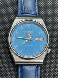 Clean Vintage Men's SEIKO 5 AUTOMATIC Wristwatch- Running Order