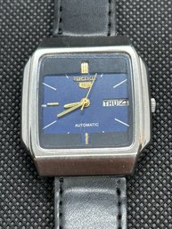 Clean Vintage Men's Seiko 5 Automatic Wristwatch- Running Order