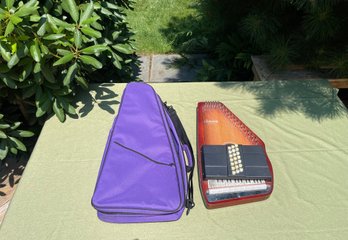 Oscar Schmidt Model 21 C/R Chord Autoharp With Case
