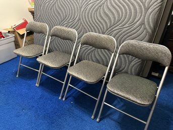 Set Of 4 NEW Folding Chairs