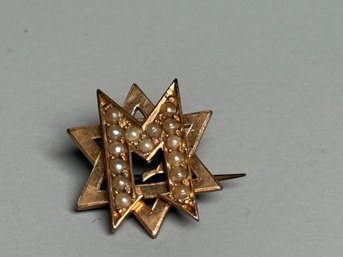 Vintage Delta Sigma Delta Gold & Seed Pearl Star Of David Fraternity Pin