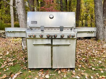 A Weber Summit S-470  - Retail - $4000