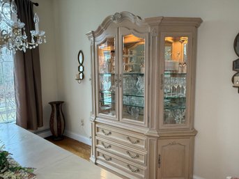 Beautiful Thomasville Furniture Light Blonde Wood French Provinsial Style Two Piece Hutch Cabinet