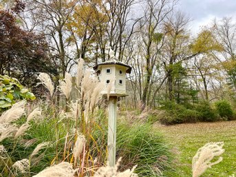 Handy? - This Fab Bird House Could Use A Little TLC