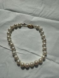Freshwater Pearl Bracelet Featuring A 14k Yellow Gold Clasp